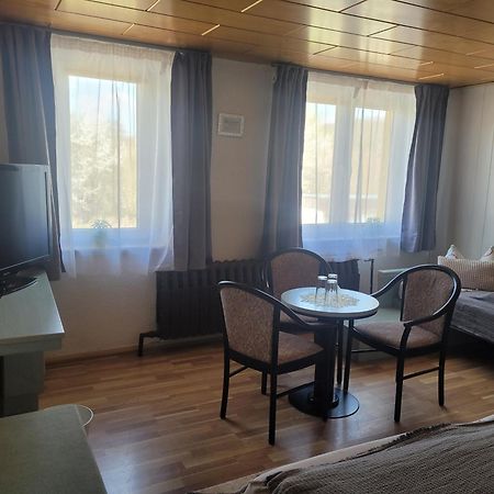 Pension Zum Amboss Lutzen Room photo